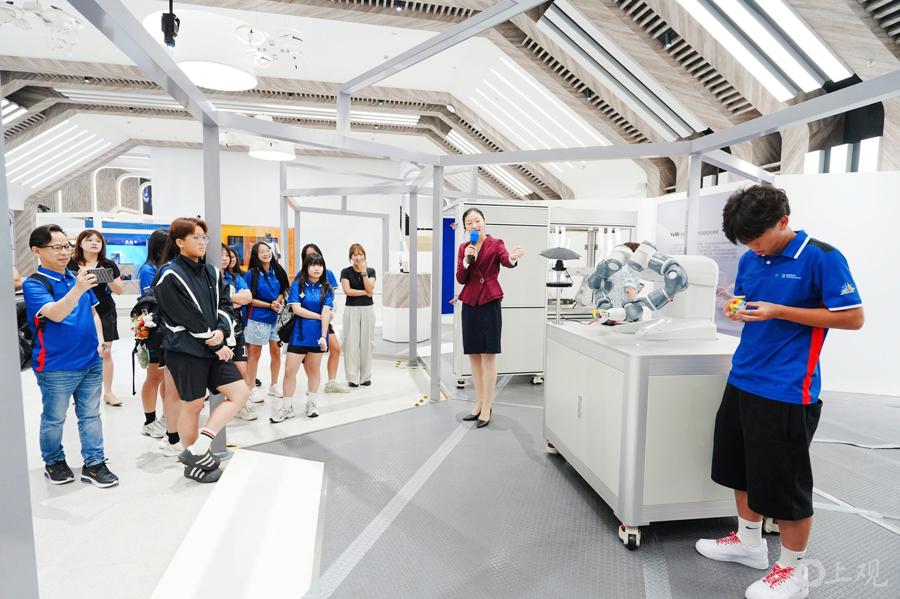 能跟阿迪耐克掰手腕的PUMA 被安踏豪掷113亿元收购了